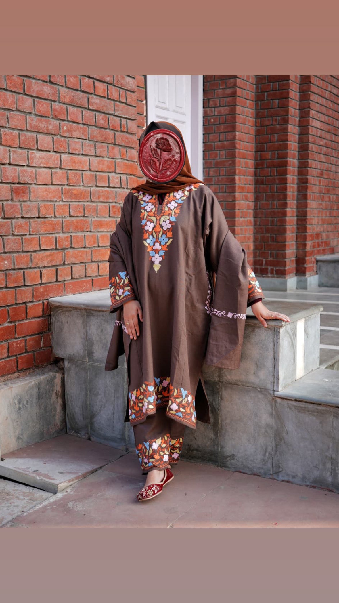 Gul-Pheran set (with stole)